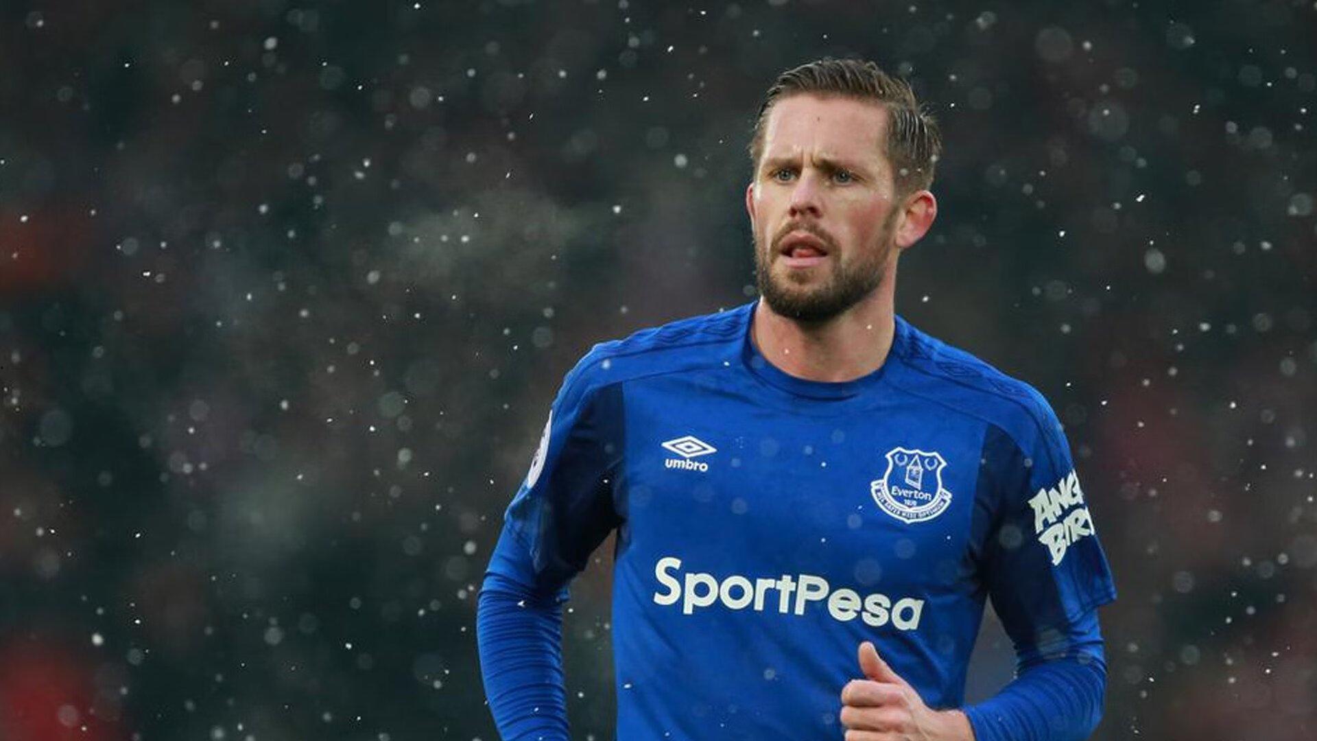 普尔投丢关键球引热议 变勇士罪人？库里汤神力挺