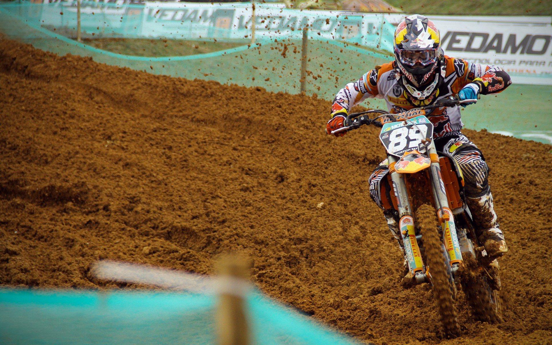 曼城欧冠小组赛全胜收官，哈兰德福登双星闪耀，完美战绩铸就冠军相