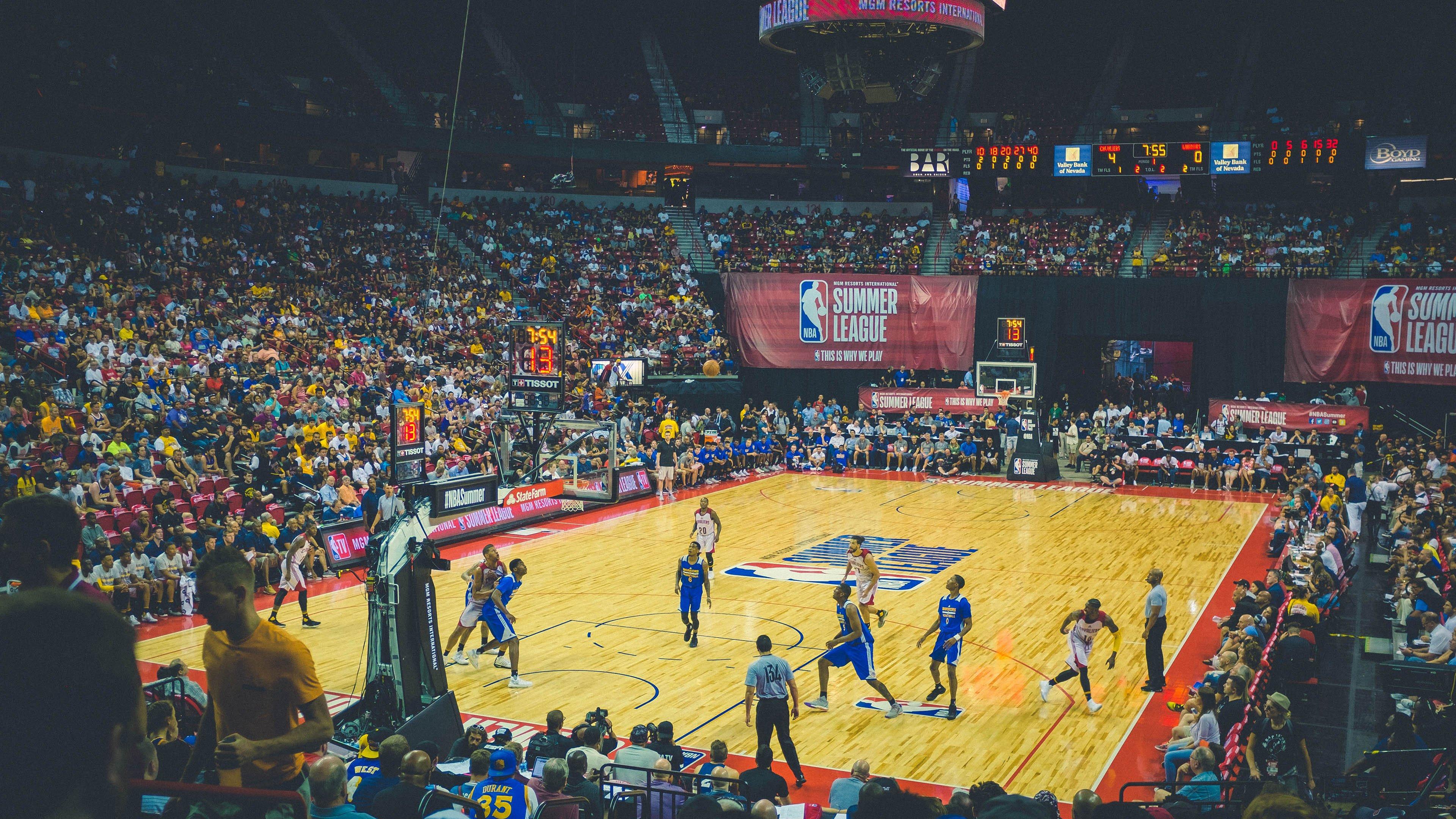 SKT王朝再现，鏖战四局力克G2，第三座MSI奖杯收入囊中