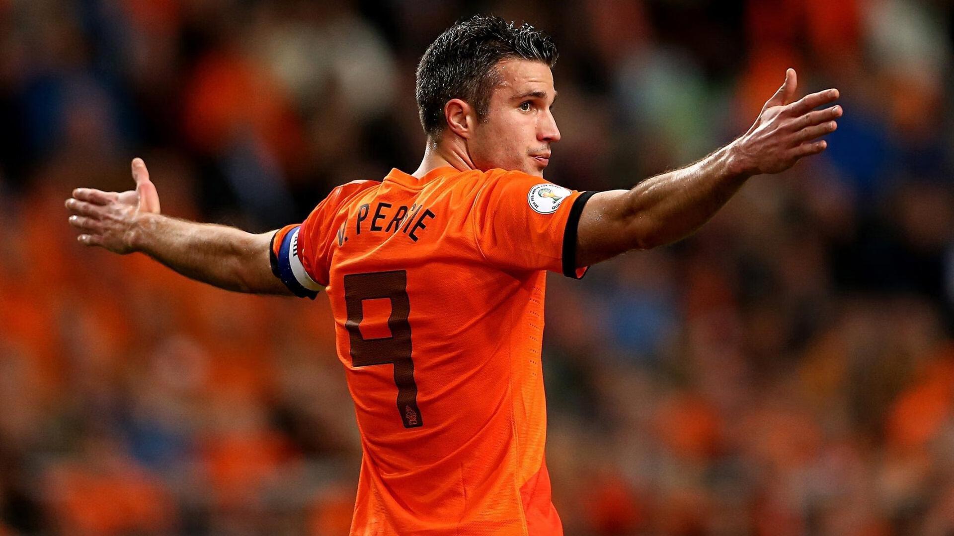 凌晨足坛大混战，国米5球横扫豪取6连胜，多场爆冷或令意甲争冠格局变天？